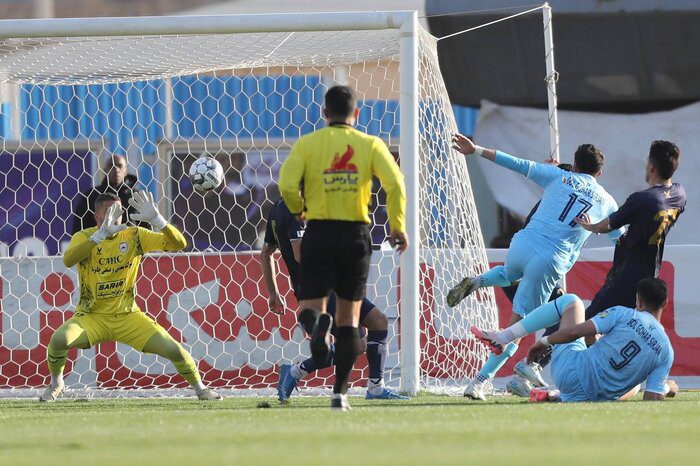 سایهروشنهای هفته پانزدهم؛ بالانشینی پرشورها، توقف دوباره آبیها