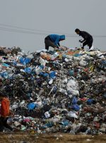 آنروا نسبت به خطرات شیوع بیماری‌ها به دلیل تراکم زباله در نوار غزه هشدار داد