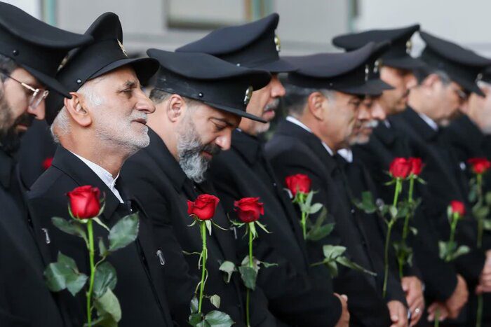 جمعی از خدام رضوی در بدو ورود با نماینده ولی‌فقیه در خوزستان دیدار کردند