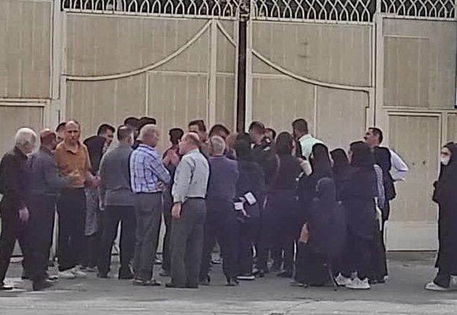 سپرده گذاران «هلدینگ اکرام» دزفول خواستار بازگشت سرمایه خود شدند