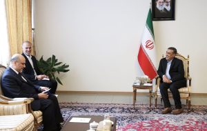 قائم پناه خواستار تسریع در تکمیل طرح‌های ریلی و تشکیل منطقه آزاد تجاری ایران و عراق شد