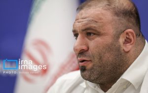 ماهری‌پور: قراچورلو فدای قوی‌ترین مردان شد/سرپرست فدراسیون قهرمانان را به جان هم می‌اندازد