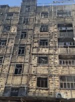 پنج مصدوم در پی آتش‌سوزی در مجتمع تجاری‌مسکونی آبادان