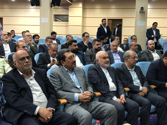 استاندار خوزستان: توسعه بنادر خرمشهر و آبادان منوط به لایروبی اروند رود است
