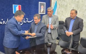 امضای تفاهمنامه احداث نیروگاه خورشیدی با ظرفیت ۱۰ مگاوات در آبادان