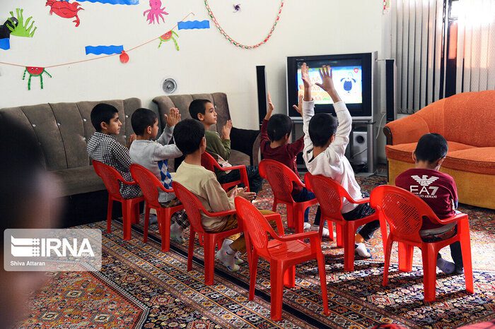 بیش از ۳۰۰ کودک کار اتباع خارجی همراه خانواده‌ به کشور مبدأ بازگردانده شدند