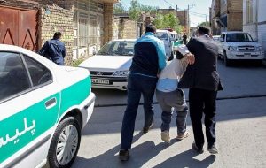 عامل تیراندازی به سمت خودروی پلیس در کارون دستگیر شد عامل تیراندازی به سمت خودروی پلیس در کارون دستگیر شد