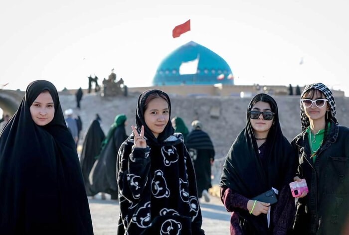 آگاهی و بصیرت جوانان سدی محکم مقابل هجمه‌های فرهنگی دشمن است